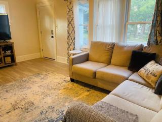 Modern Farmhouse on Kent Street - Saint Paul - 3