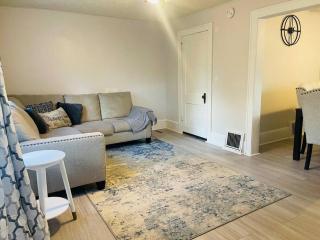 Modern Farmhouse on Kent Street - Saint Paul - 4