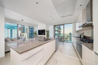 ALH Vacay - Luxurious 2 Bedrooms in Marina Gate - Dubai - 5