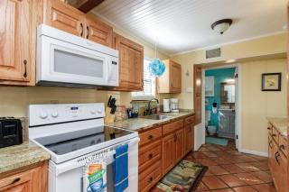 Caprice Cottage - Sun Harbor Cottage #1 - Rockport - 5