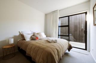 Modern Raglan Hideaway - Raglan - 3