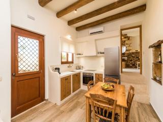 Hamezi Instyle Suite 2 Traditional Sunny Cretan Houses - 3