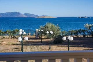 Beachfront villa in Galaxidi - Galaxidi - 1