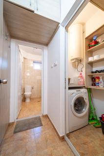 Sunny and Quiet 2bdr Central Apartment - Varna - 1