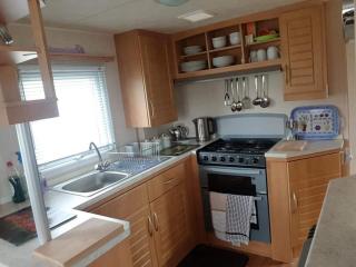 I 10 Caravan 4 Berth chase caravan park - 3