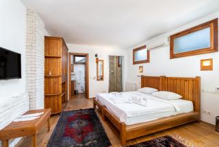 Ephesus Lodge - 8