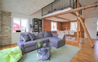 Awesome Home In Hyltebruk With Kitchen - Hyltebruk - 8