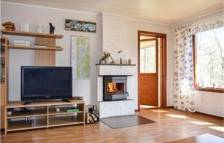 Beautiful Home In Hyltebruk With Wifi - 8