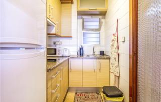 Nice Apartment In Benidorm With Kitchen - Benidorm - 5
