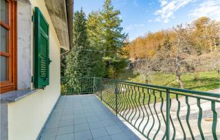 4 Bedroom Lovely Home In Codivara - 5