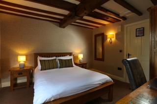 Broom Hall Inn - Stratford-upon-Avon - 8