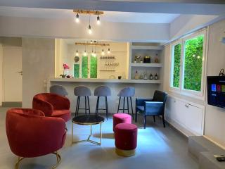 Brand New Modern Street-Style STUDIO /CITY CENTER - Athens - 6