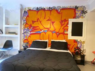 Brand New Modern Street-Style STUDIO /CITY CENTER - Athens - 5