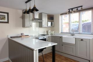Broom Hall Inn - Stratford-upon-Avon - 1