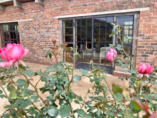 Rose Mountain Cottage - Nottingham Road - 4