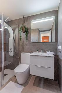 Beachfront with Spectacular views and Swimming pool - Benalmádena - 5