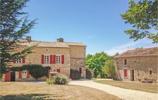 Stunning Home In St Maixent De Beugné - Saint-Maixent-de-Beugné - 2
