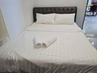 Palazio Mount Austin Modern Stylish 3 bedrooms balcony pool view high floor by GDRAGON HomeStay - Johor Bahru - 7