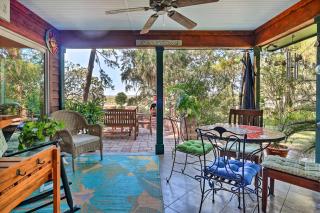 Rustic Beaufort Home with Stunning Marsh Views! - Beaufort - 9