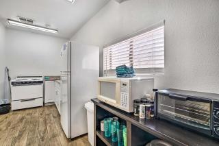 Serene Studio Near Lake Mead, Hiking and Dining - 5