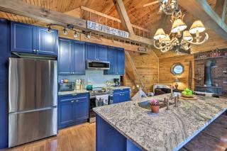 Deck and Forest Views Secluded Cresco Cabin! - 1