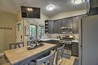 Secluded Butte Meadows Cabin with Deck and Grill! - - 3