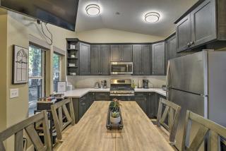 Secluded Butte Meadows Cabin with Deck and Grill! - - 4