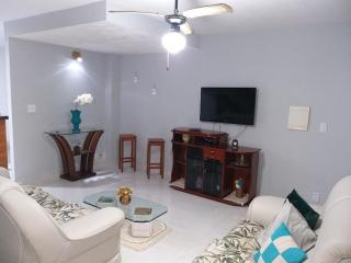 Casa completa em Peró! - 1