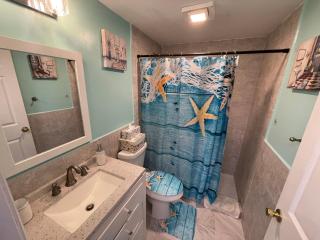 2BR Comfortable Downtown House Near Beach and More - West Palm Beach - 9