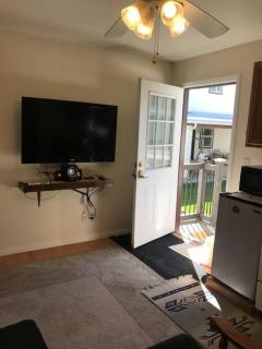 Cozy Cottage House B with Double Carport - Twin Falls - 8