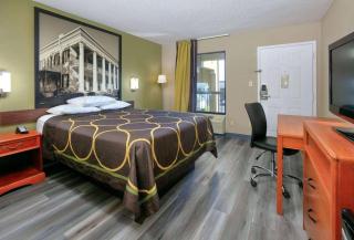 Super 8 by Wyndham Mobile/Tillmans Corner - Tillmans Corner - 3