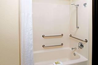 Super 8 by Wyndham Omaha Eppley Airport/Carter Lake - Carter Lake - 5