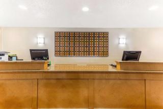 La Quinta by Wyndham Redding - Redding - 7