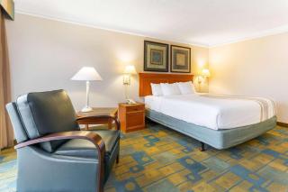 La Quinta by Wyndham Redding - Redding - 5