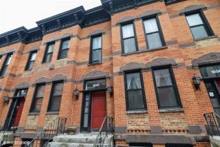 Walk to Lincoln Park, North Avenue Beach, and Second City! Lovely Old Town Charm! condo - Chicago - 9