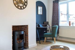 Railway House - Central Warrington - Sleeps 6 - 4