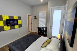 Exclusive Exquisite Three Story Home HPLE - Houston - 3