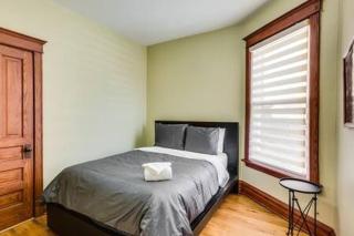 Garage Parking - Vintage Charm - and a Fabulous Location! Easily Enjoy the Best of Chicago! - Chicago - 5