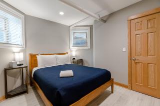 Quiet Oasis Only Minutes from Downtown - Friendly Neighborhood! apts - 8