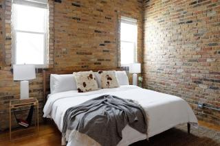 Take the Whole Crew Out to the Ballgame! Four Bedrooms and Only 1 Mile from Wrigley apts - 9