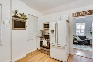 A Lovely Home Away from Home for a Fabulous Windy City Getaway apts - Chicago - 6
