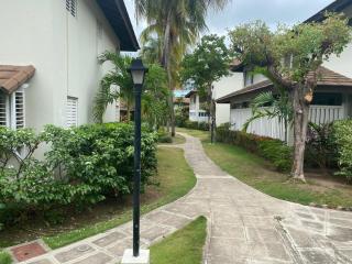 Finest Accommodation Renfrew Place 1 Bedroom Apt # 42 New Kgn 4--12 Renfrew Rd - Kingston - 6