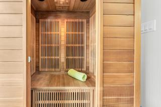 Beautiful absolutely stunning townhome - 5