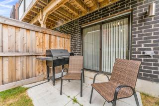 Beautiful absolutely stunning townhome - 1