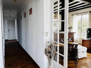 Maison T4 à Cambo-les-Bains: 5 couchages, jardin arboré, balcon, cheminée, animaux acceptés, Wi-Fi fibre - FR-1-495-114 - Cambo-les-Bains - 8