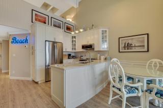 344 Edgewater Inn - 3