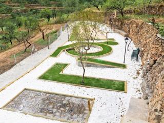 Mountain Escape in Laroya - 5