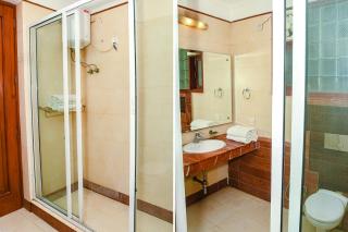 FabHotel Premium - 3