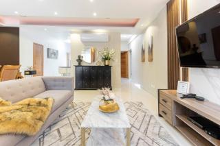 Upscale 3 Br Apartment For Family Or Friends Stay - 0