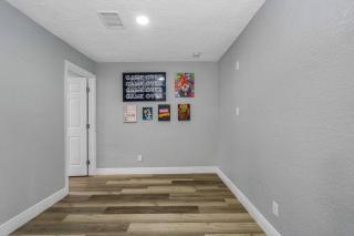 Cozy & Fully Renovated FREE Heated Pool Home! - Largo - 6